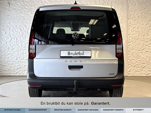 Volkswagen Caddy Maxi 3 of 5