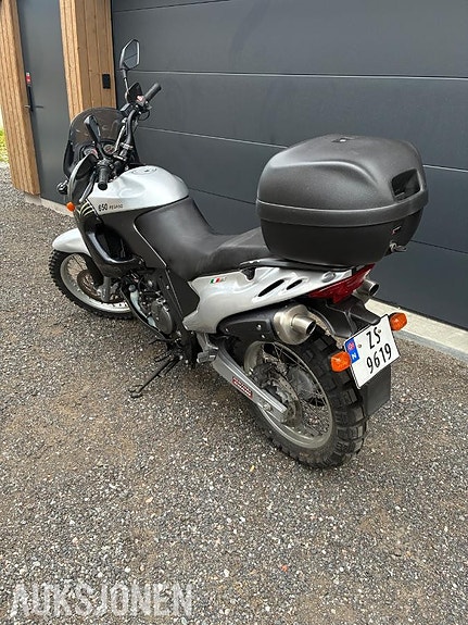 Aprilia Pegaso 650 4 of 5