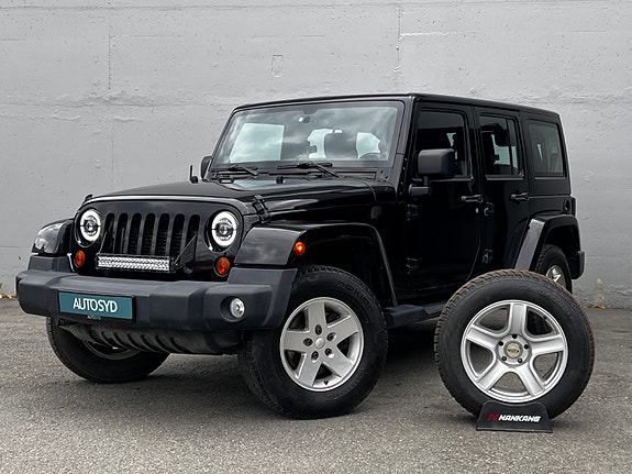 Jeep Wrangler 3 of 5