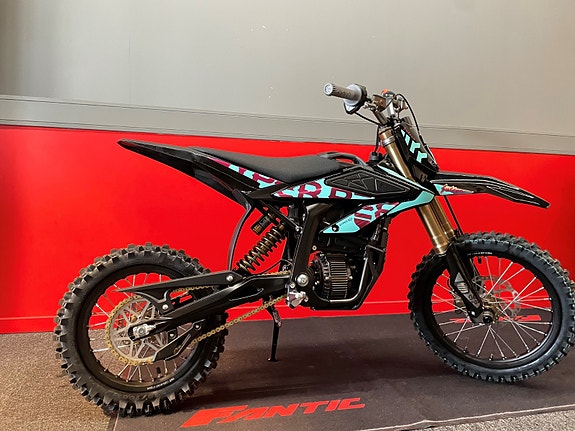 Sur Ron Hyper Bee Barnecrosser/Pitbike med fjernkontroll. 2 of 4