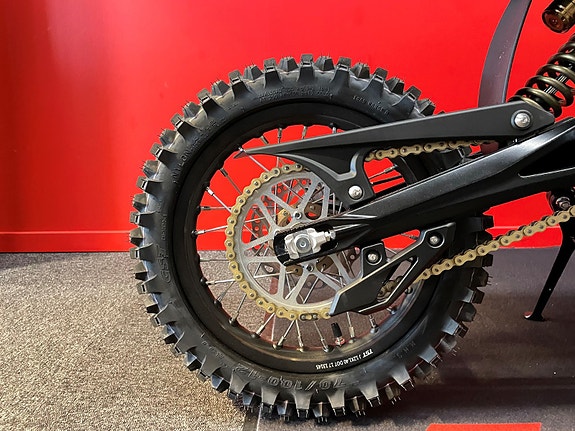 Sur Ron Hyper Bee Barnecrosser/Pitbike med fjernkontroll. 4 of 4