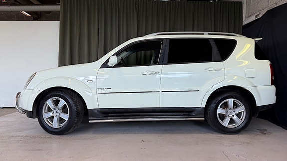 SsangYong Rexton 2 of 30