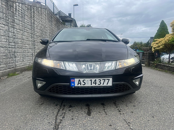 Honda Civic 2 of 5