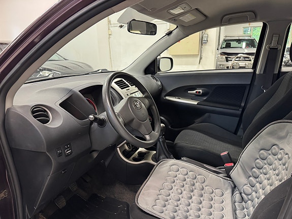 Toyota Urban Cruiser 22 of 24