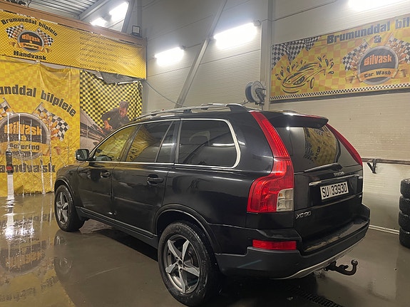 Volvo XC90 4 of 29