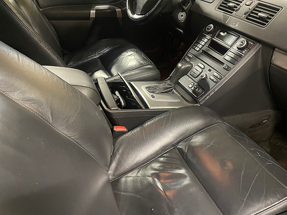 Volvo XC90 10 of 29
