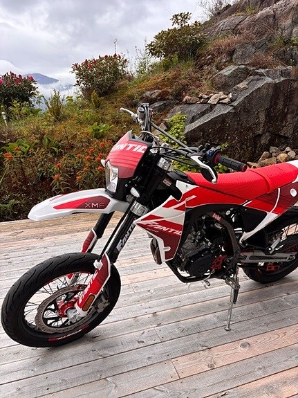 Fantic XMF 125 3 of 5