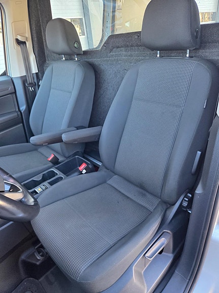 Volkswagen Caddy Maxi 20 of 22