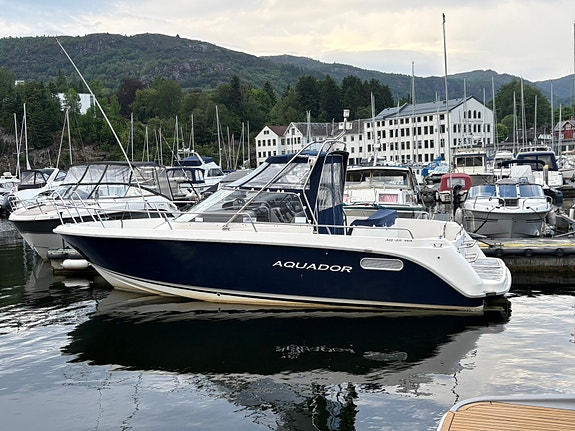 Aquador 25 WAe 2 of 21