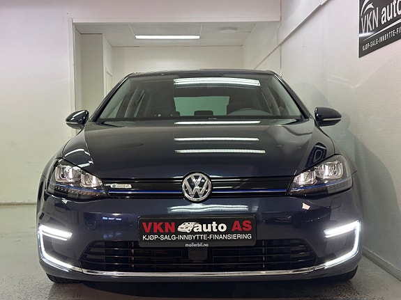 Volkswagen Golf 5 of 5