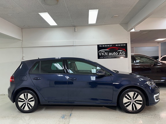 Volkswagen Golf 4 of 5