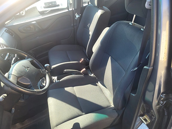 Mitsubishi Space Star 13 of 22