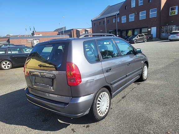 Mitsubishi Space Star 4 of 5