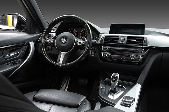 BMW 340i 25 of 30