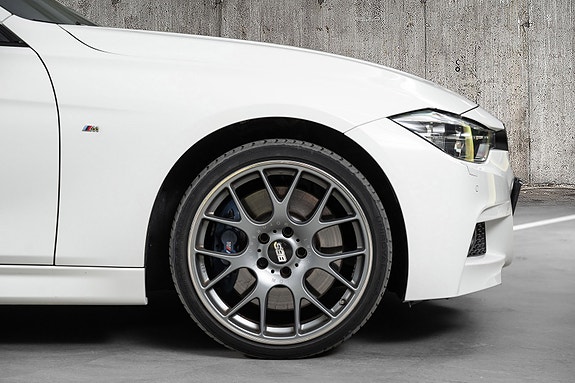 BMW 340i 8 of 30