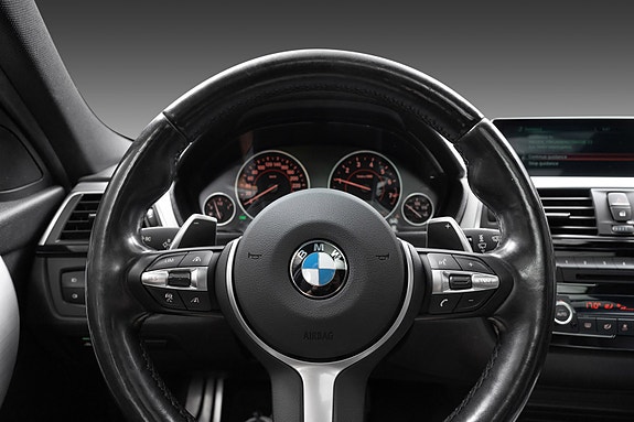 BMW 340i 21 of 30