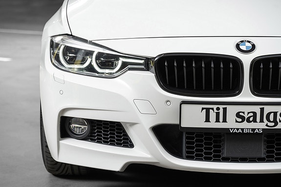 BMW 340i 3 of 30