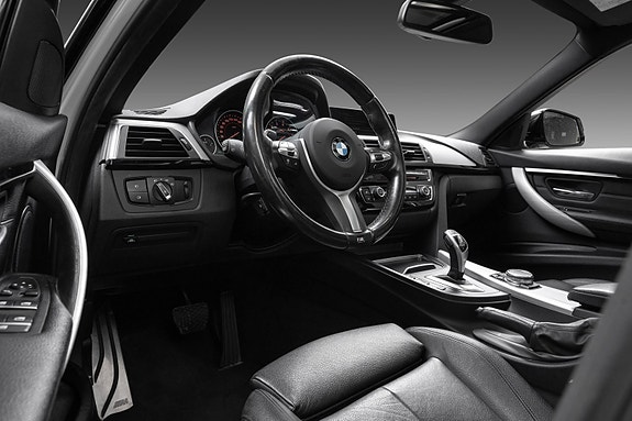 BMW 340i 16 of 30