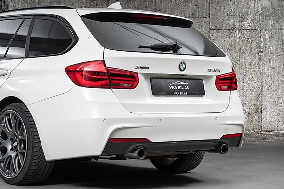 BMW 340i 6 of 30