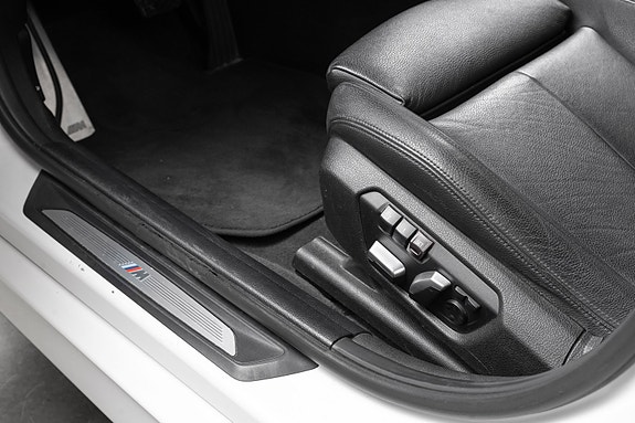 BMW 340i 15 of 30