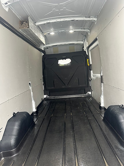 Ford Transit 350 L3 Van 8 of 9