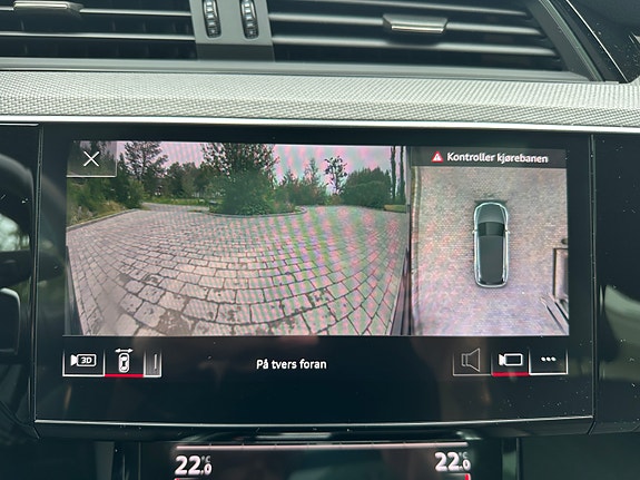 Audi e-tron 18 of 30