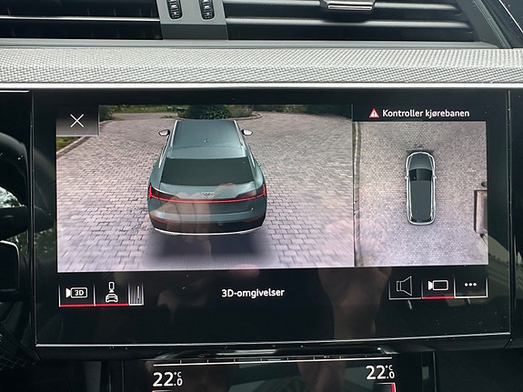 Audi e-tron 19 of 30