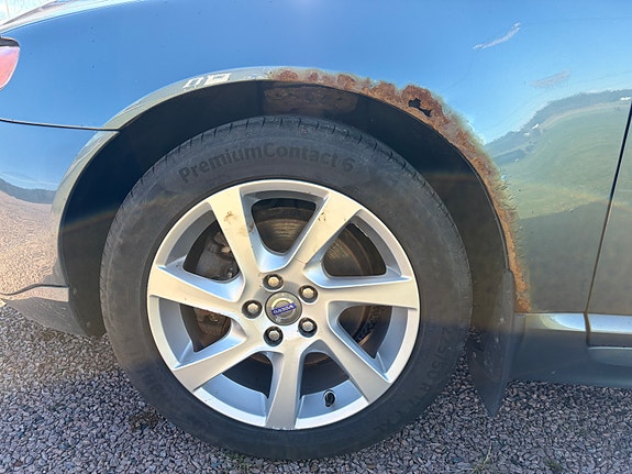 Volvo V70 6 of 12