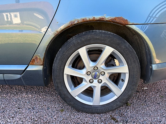 Volvo V70 5 of 12
