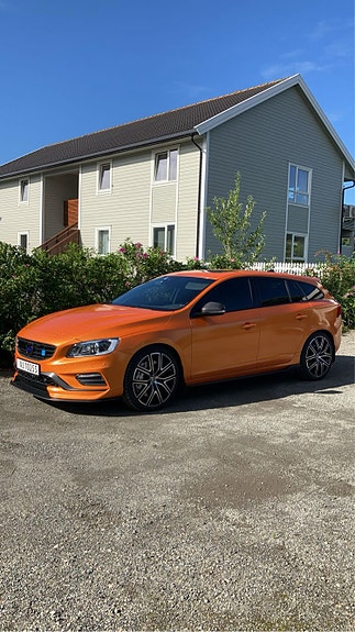 Volvo V60 4 of 5
