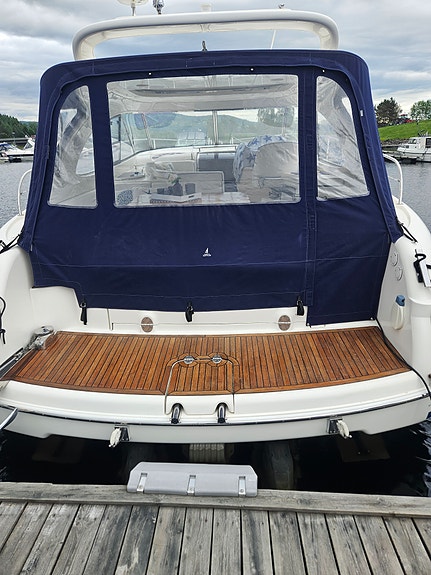 Meget godt vedlikeholdt og oppdatert Bavaria 35 Sport HT selges 4 of 5