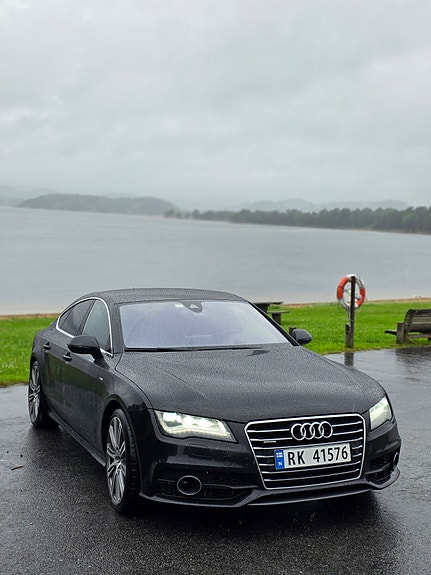 Audi A7 2 of 5