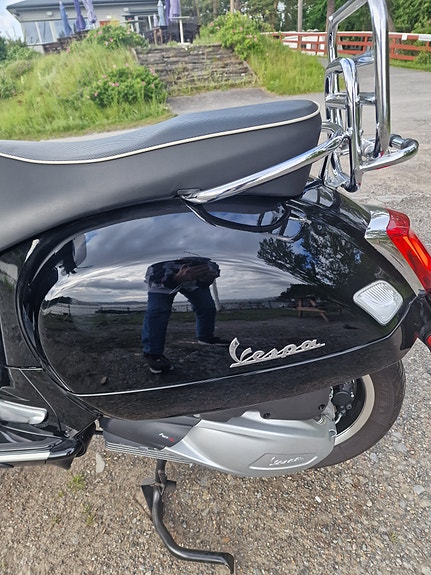 Vespa GTS 300 SuperSport 5 of 5