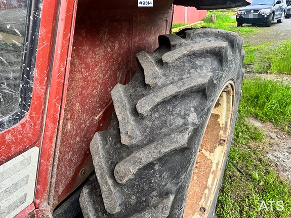 Fiat 680DT 4x4 Traktor m/ Frontlaster og Tvillinghjul! 17 of 30