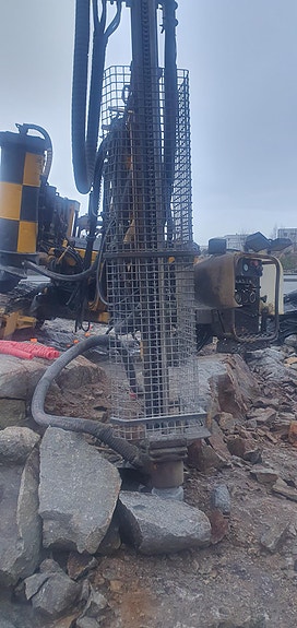 Atlas Copco 410 3 of 4
