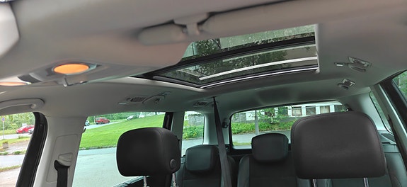 Volkswagen Sharan 14 of 30