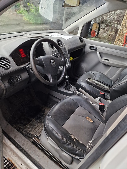 Volkswagen Caddy 3 of 6