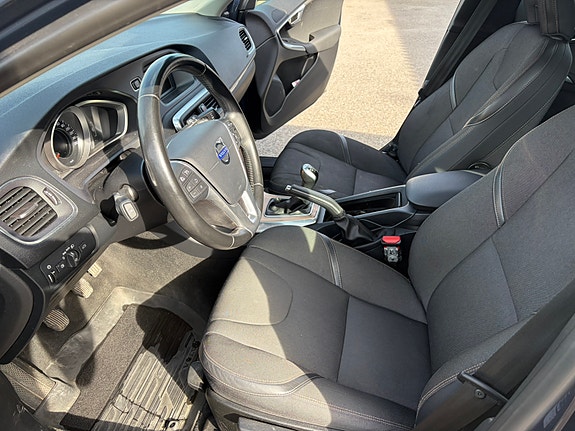 Volvo V40 Cross Country 27 of 30