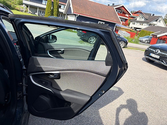 Volvo V40 Cross Country 17 of 30