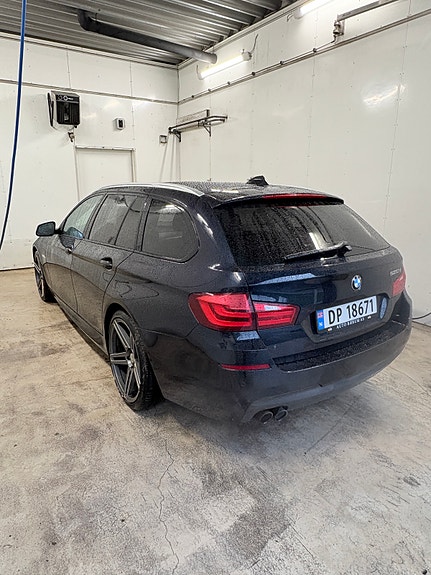 BMW 520d 4 of 13