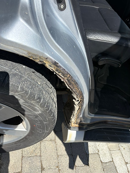 Mitsubishi Pajero 10 of 11