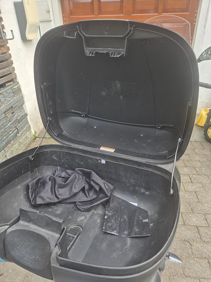 Piaggio MP3 350 Sport 2 of 5