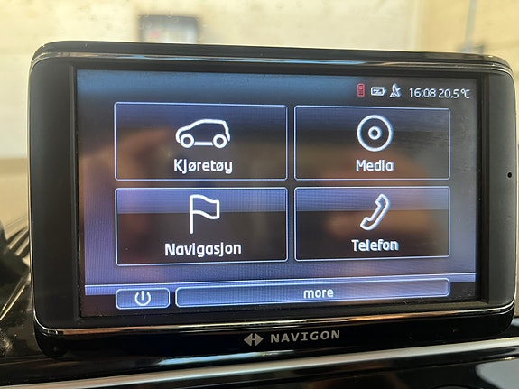 Volkswagen UP! 16 of 17