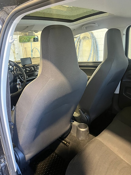 Volkswagen UP! 10 of 17