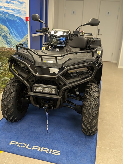 Polaris Sportsman 570 EPS X2 - ONYX BLACK 2 of 6