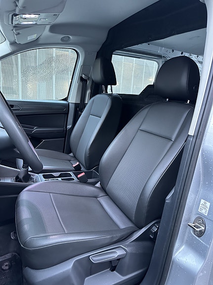 Volkswagen Caddy Maxi 10 of 30