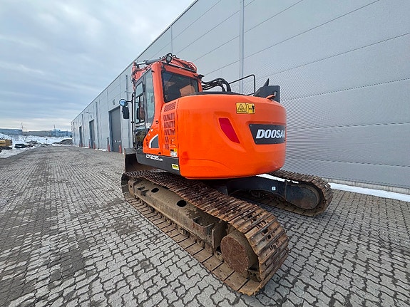 Doosan 235 LCR 3 of 5