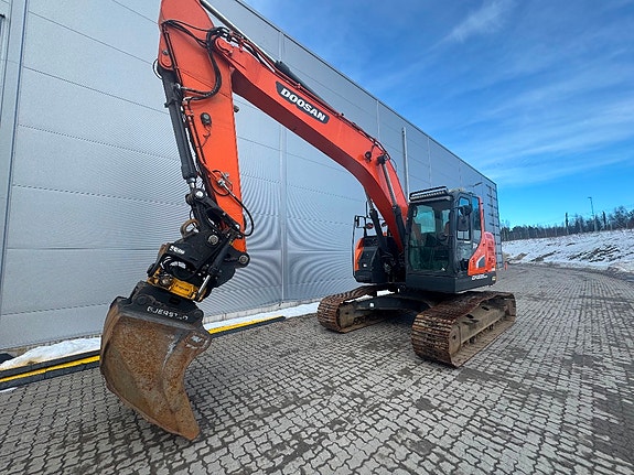 Doosan 235 LCR 2 of 5