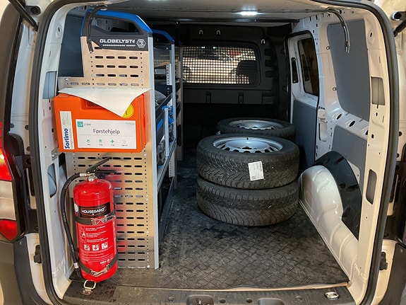 Volkswagen Caddy Maxi 8 of 10