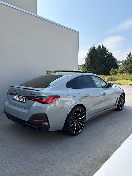BMW i4 3 of 5